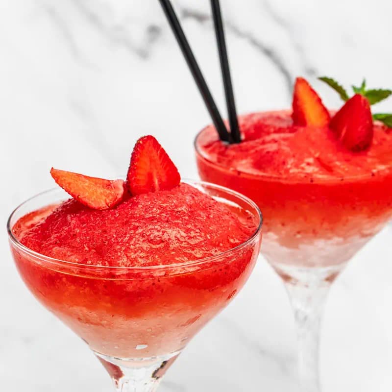 boozy frozen strawberry lemonade