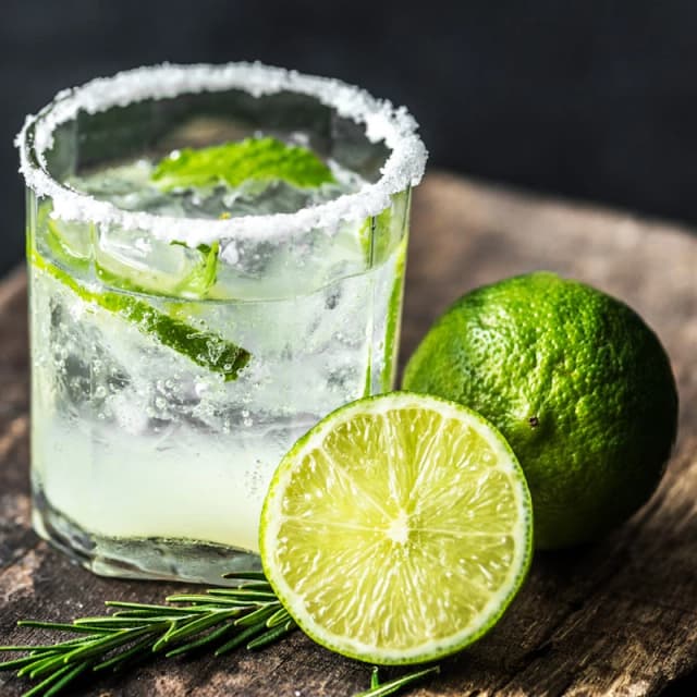 Mojito Cocktail Recipe: Refreshing Rum, Mint, and Lime Classic